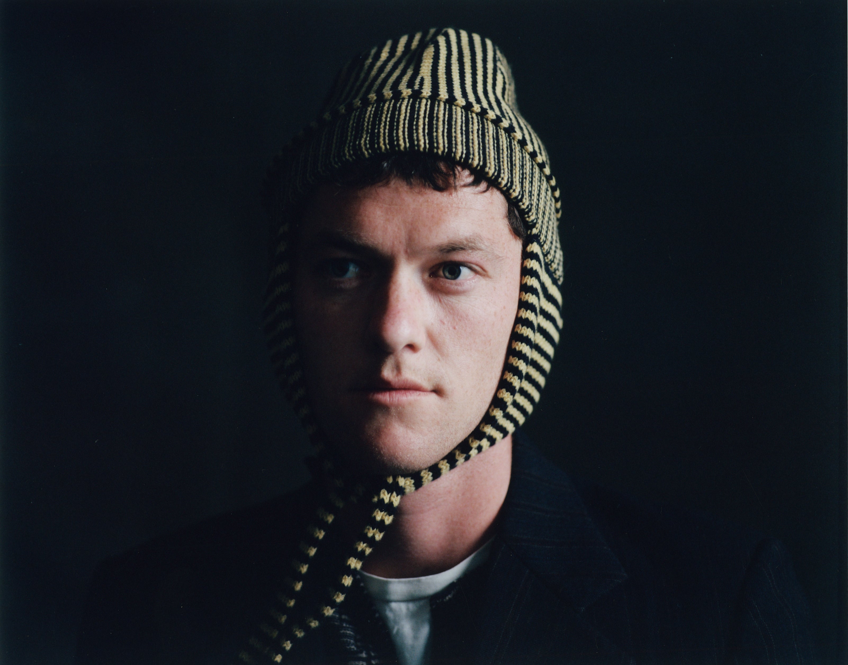 TWO T hat, Stripes